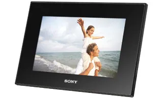 Sony DPF-D72 https://www.monitor-information.de/wp-content/uploads/image_cache/F36DA66099EF11EE8E1900163E51D9F2/1c7675eb3f96f0f9912c85510785abf8.webp